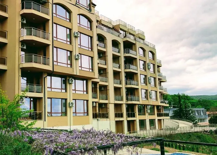 Astarta Riviera Nature